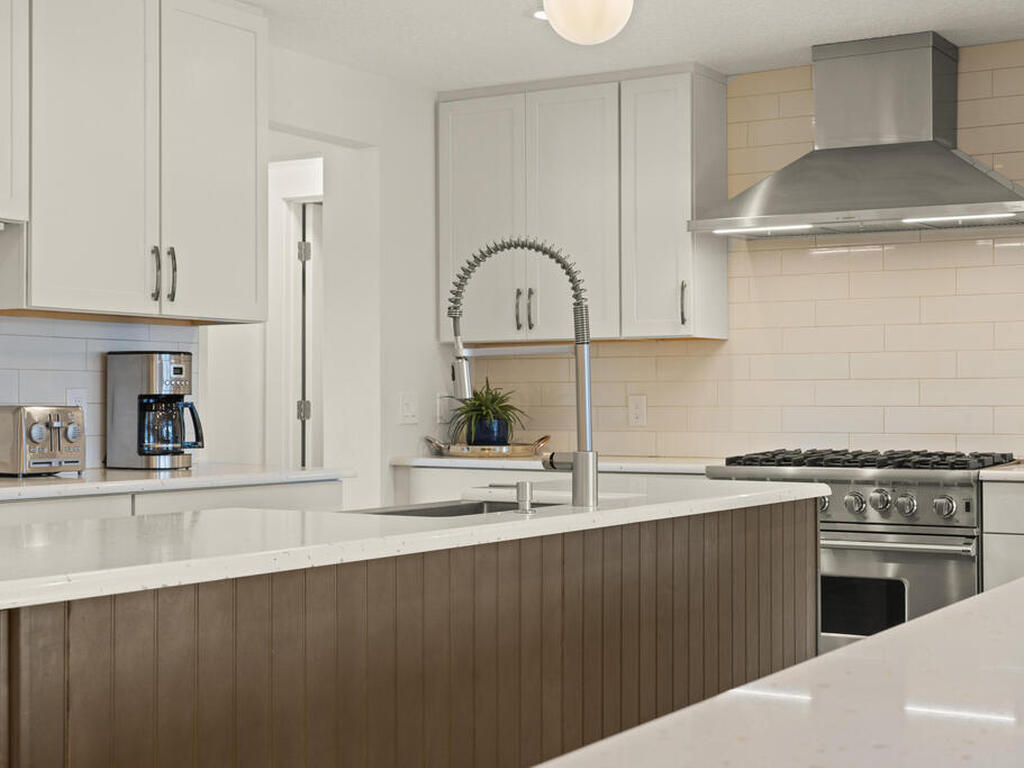 931 S Fourth Street, Cocoa Beach, FL 32931