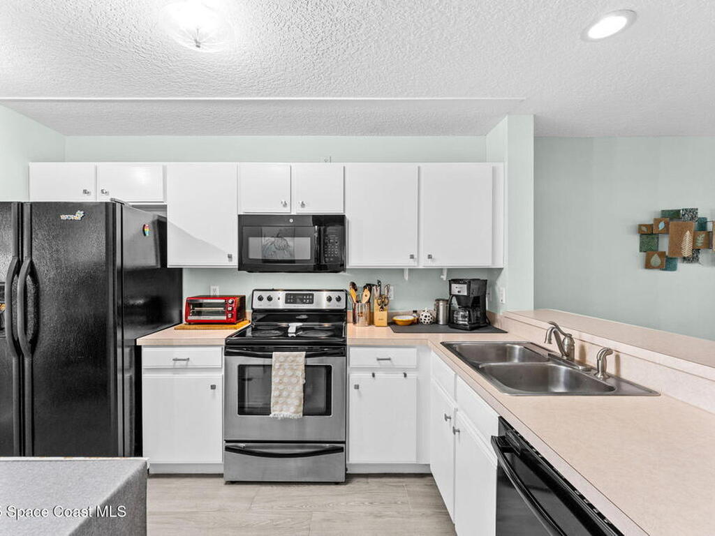 640 S Brevard Avenue, Cocoa Beach, FL 32931