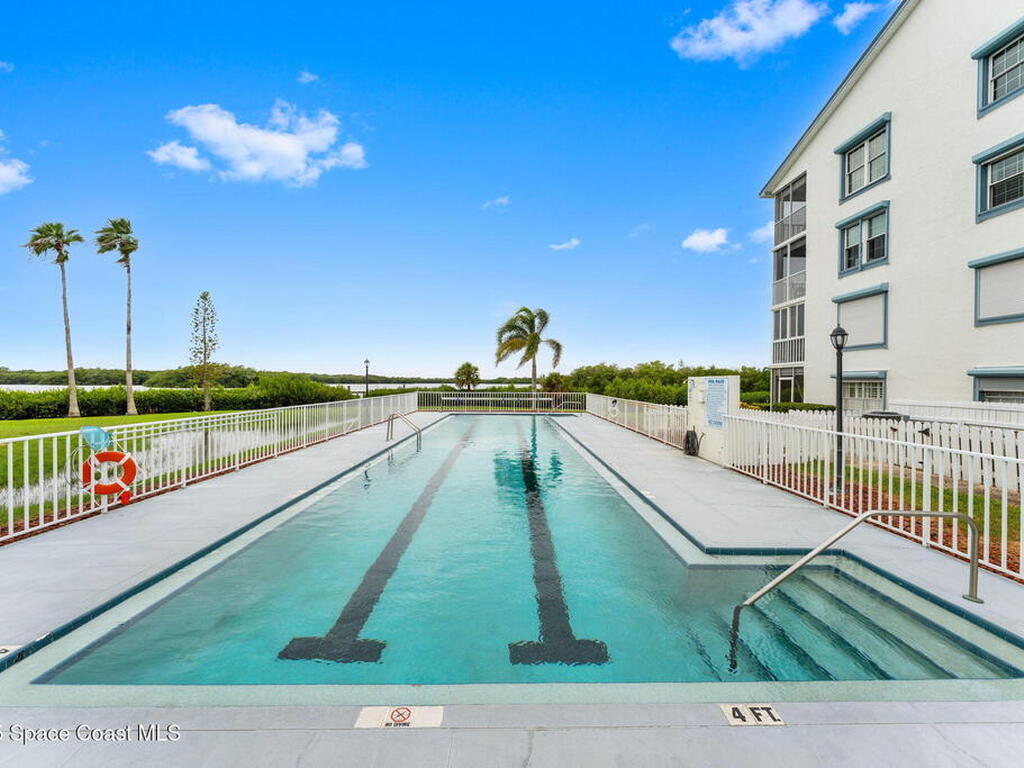 640 S Brevard Avenue, Cocoa Beach, FL 32931