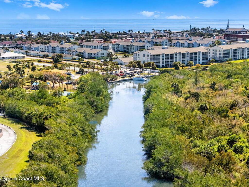 640 S Brevard Avenue, Cocoa Beach, FL 32931