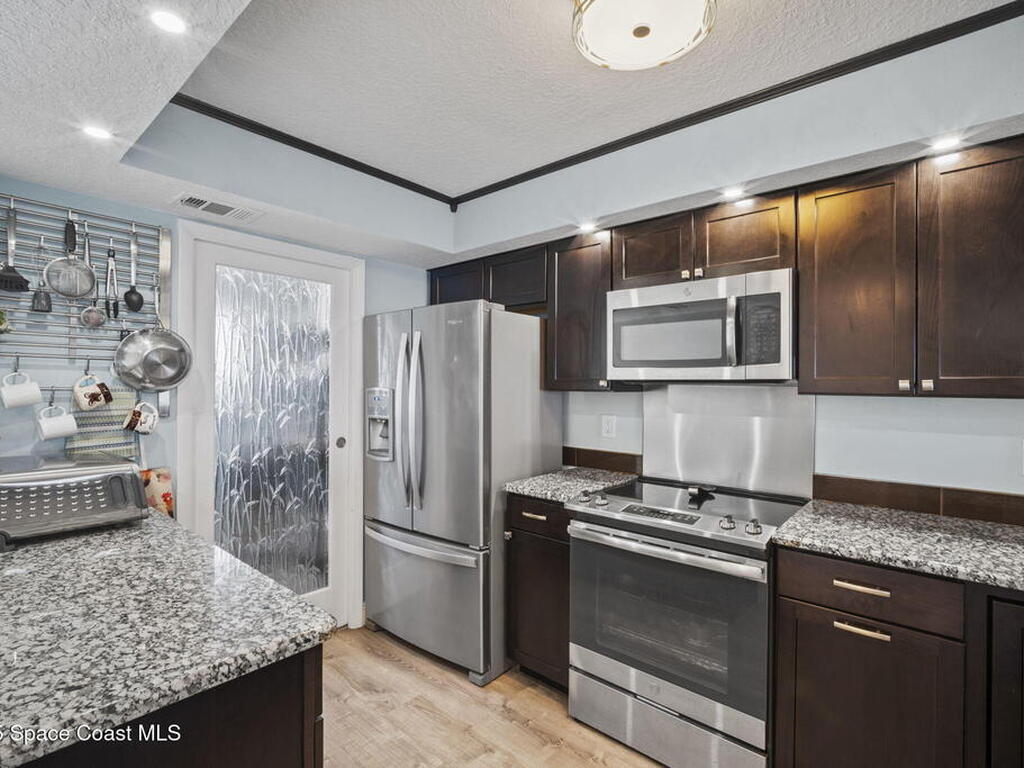 200 S Sykes Creek Parkway, Merritt Island, FL 32952