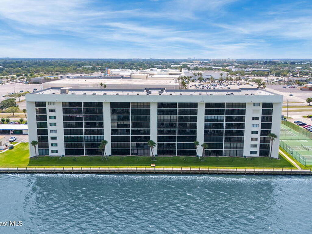 200 S Sykes Creek Parkway, Merritt Island, FL 32952