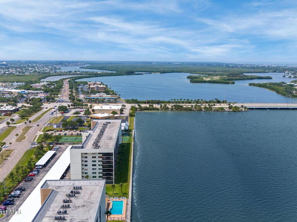 200 S Sykes Creek Parkway, Merritt Island, FL 32952