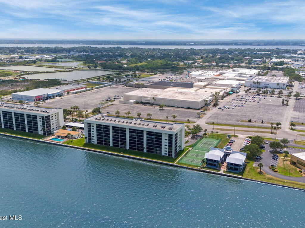 200 S Sykes Creek Parkway, Merritt Island, FL 32952