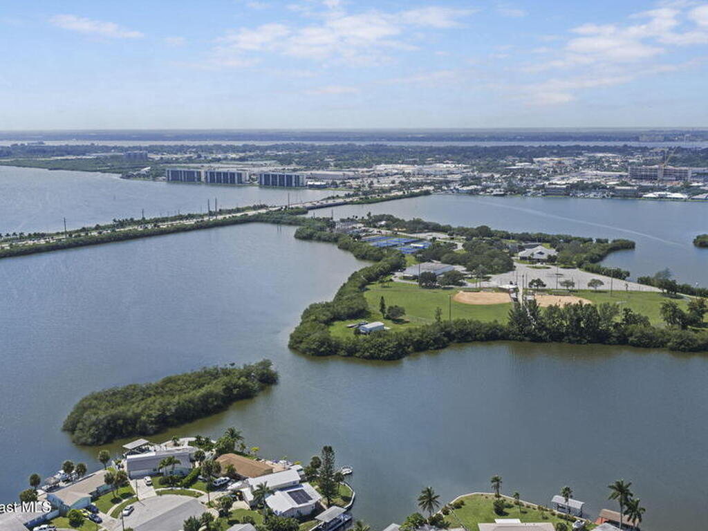 200 S Sykes Creek Parkway, Merritt Island, FL 32952