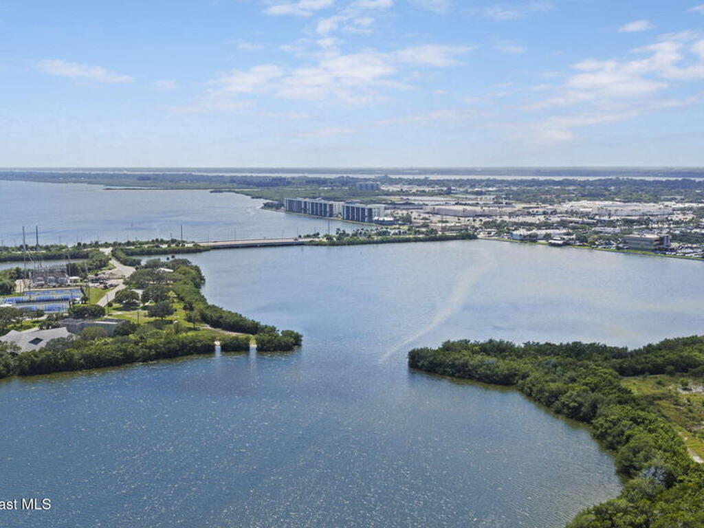 200 S Sykes Creek Parkway, Merritt Island, FL 32952