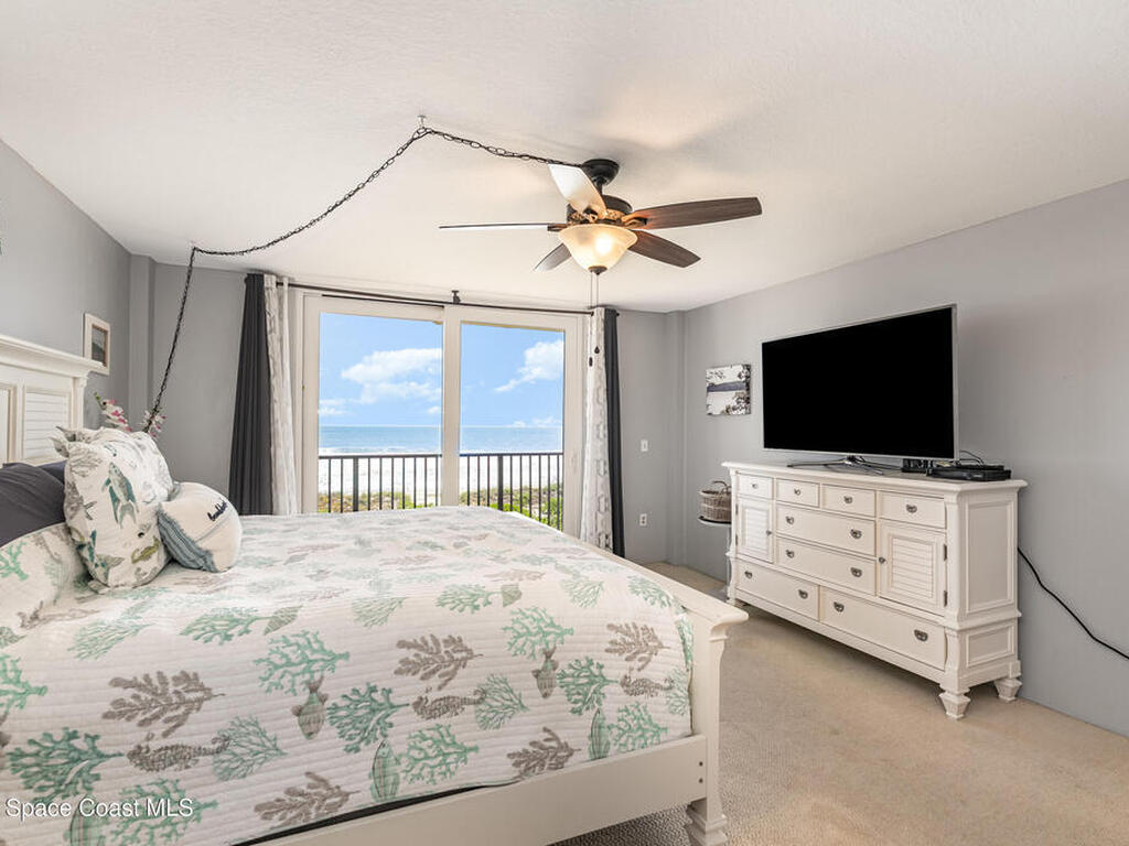 2815 S Atlantic Avenue, Cocoa Beach, FL 32931