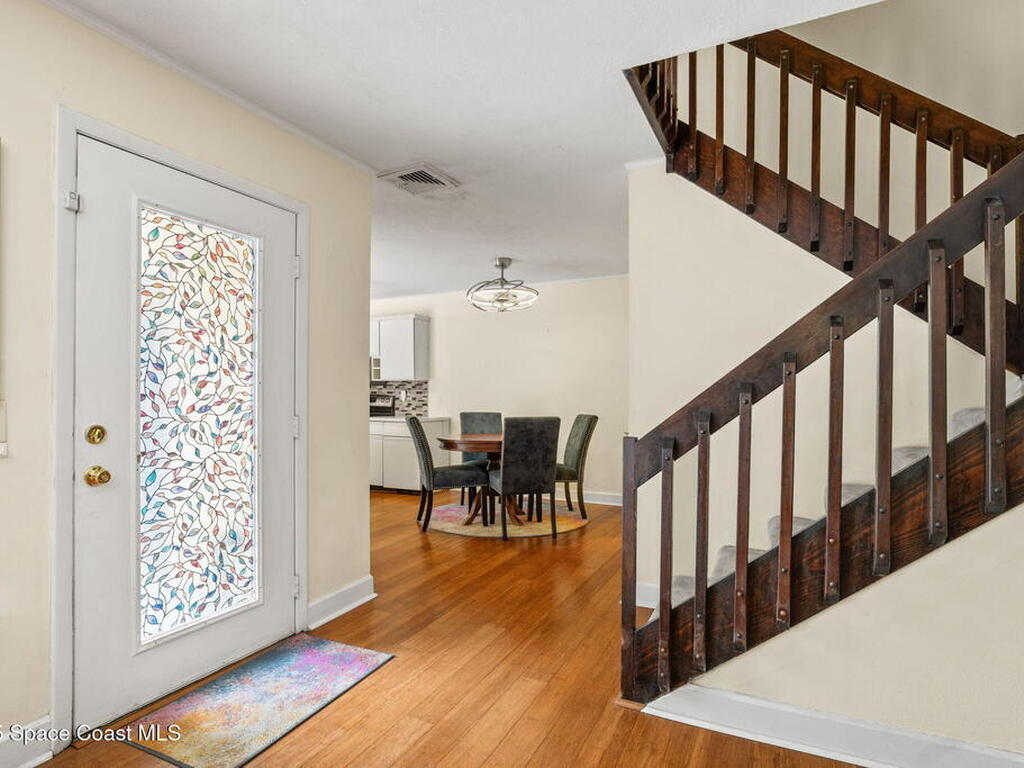 375 S Waverly Place, Vero Beach, FL 32960