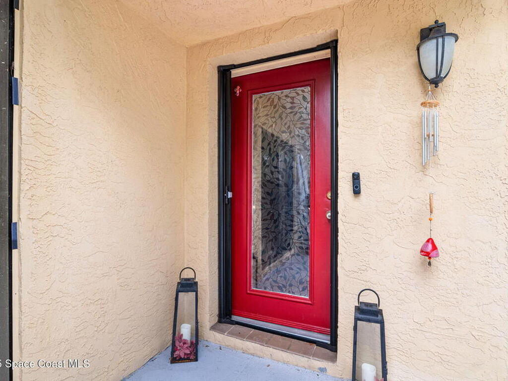 375 S Waverly Place, Vero Beach, FL 32960