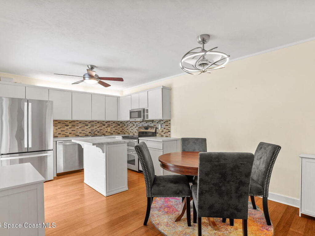 375 S Waverly Place, Vero Beach, FL 32960