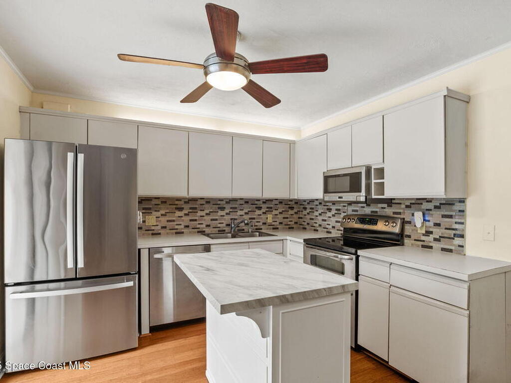 375 S Waverly Place, Vero Beach, FL 32960