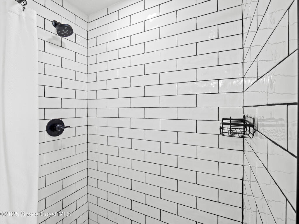 290 Paradise Boulevard, Indialantic, FL 32903