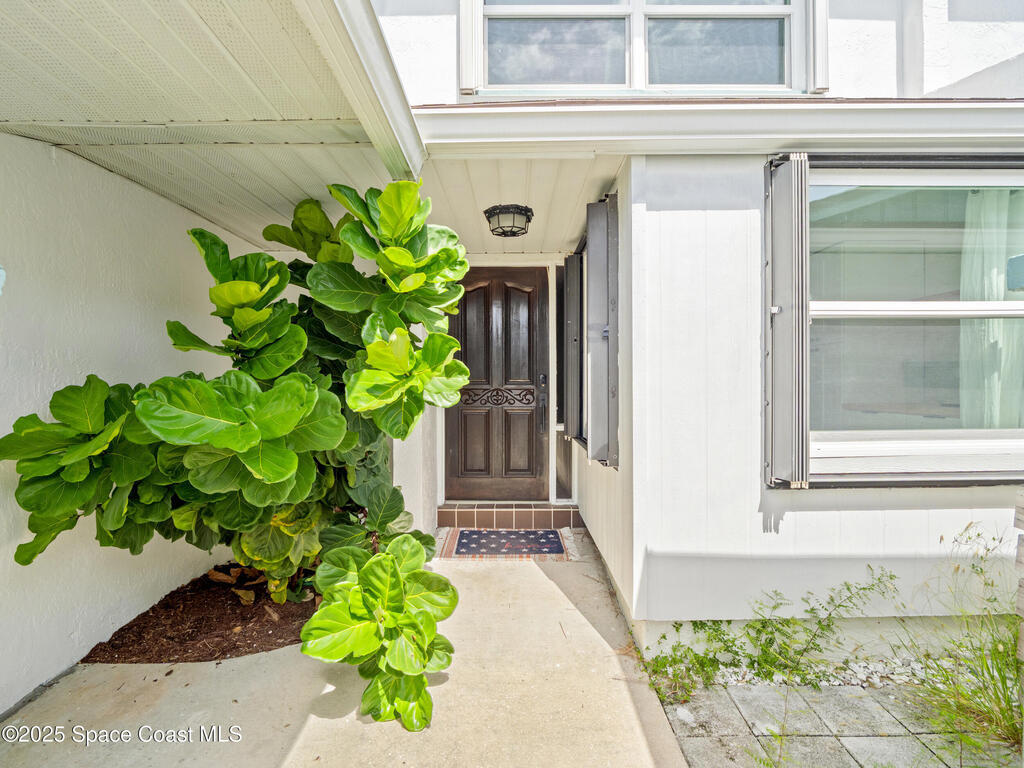 290 Paradise Boulevard, Indialantic, FL 32903