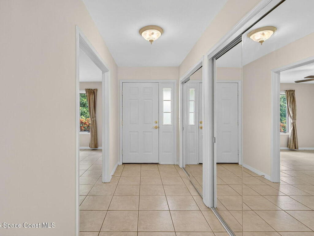 630 NE Town Terrace, Jensen Beach, FL 34957