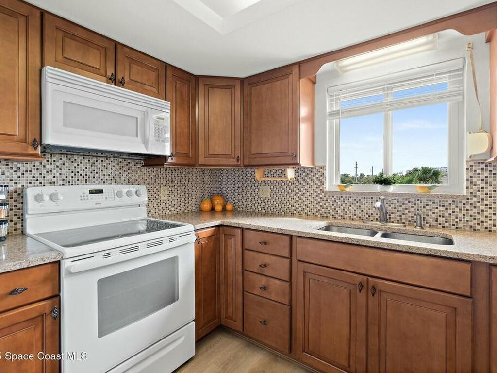 190 Escambia Lane, Cocoa Beach, FL 32931