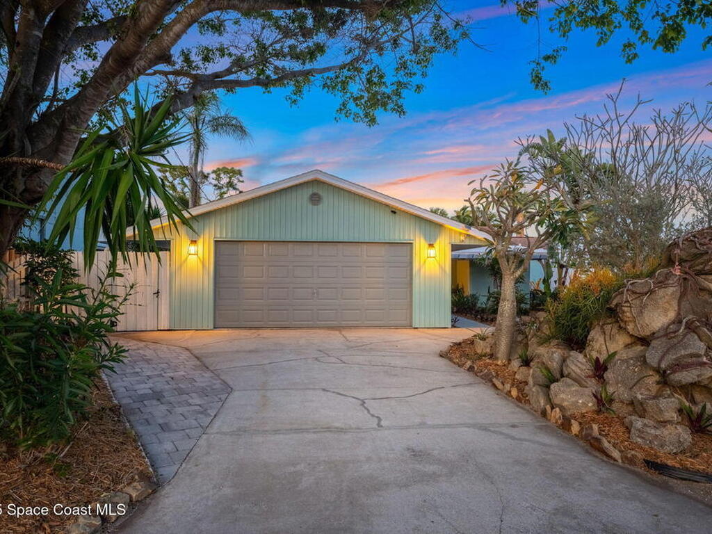 4527 Coquina Ridge Drive, Melbourne, FL 32935