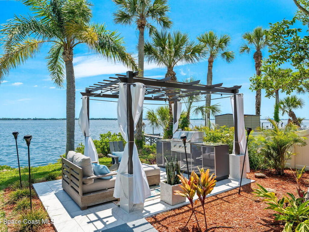 4527 Coquina Ridge Drive, Melbourne, FL 32935