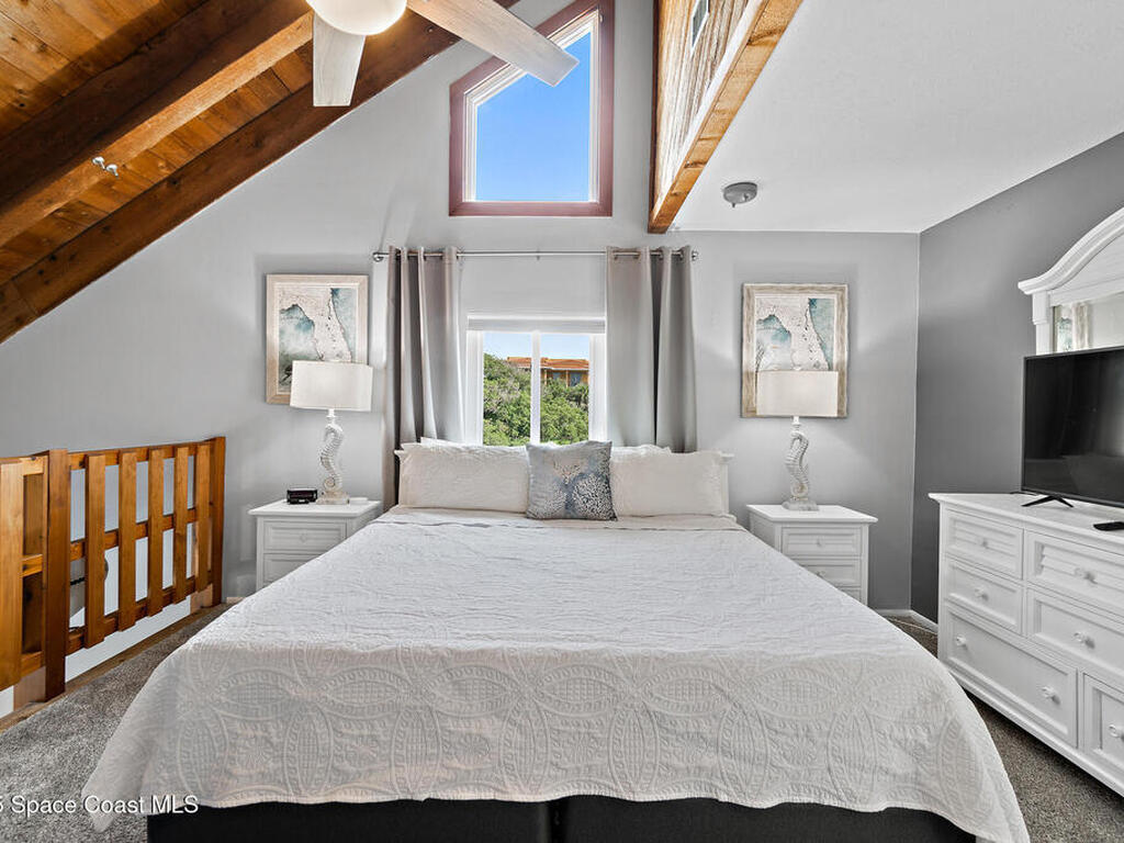 8156 Ridgewood Avenue, Cape Canaveral, FL 32920