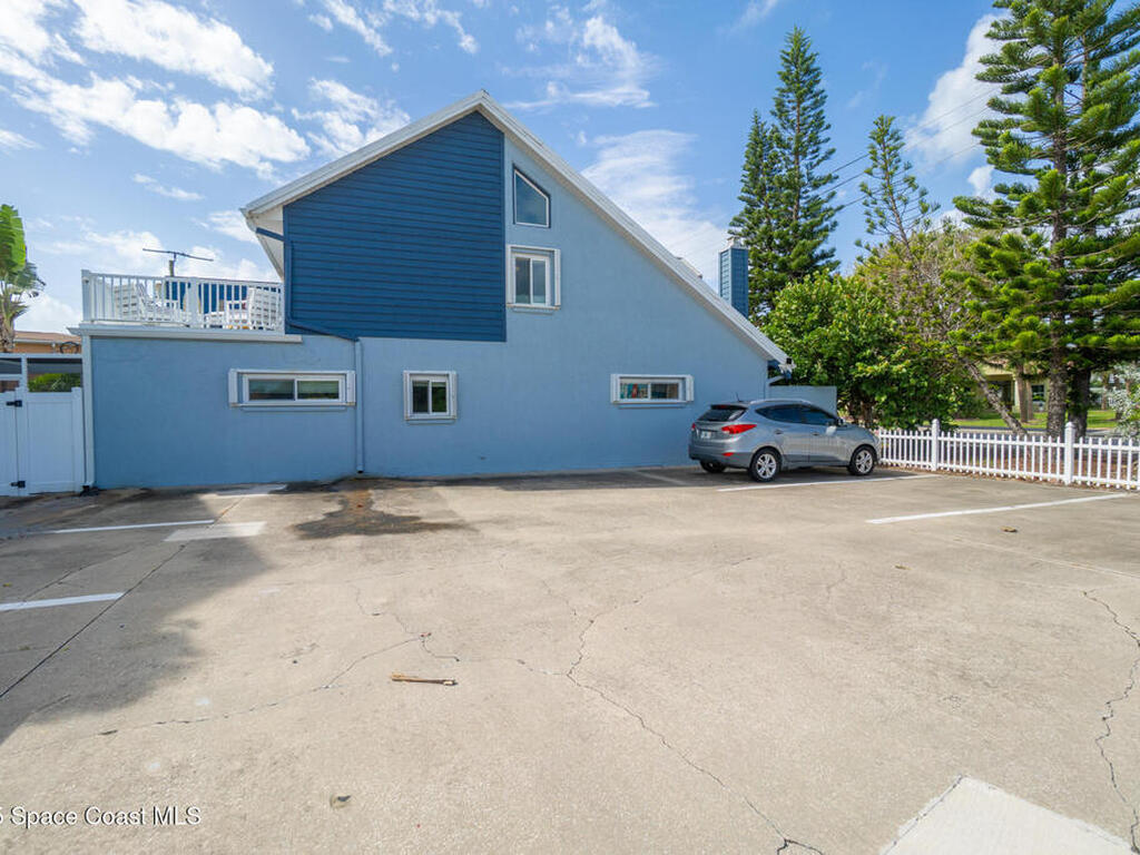 8156 Ridgewood Avenue, Cape Canaveral, FL 32920