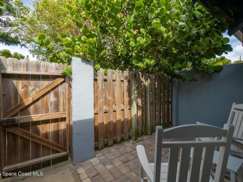 8156 Ridgewood Avenue, Cape Canaveral, FL 32920