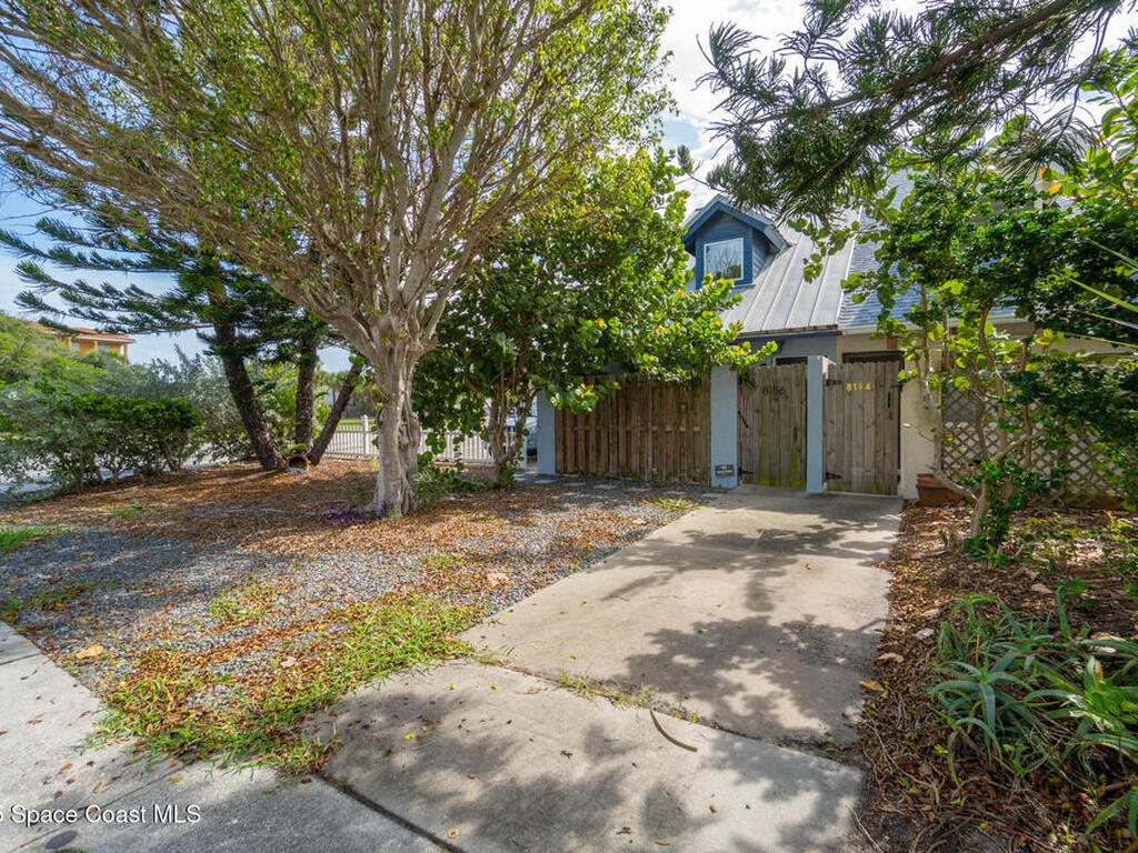 8156 Ridgewood Avenue, Cape Canaveral, FL 32920