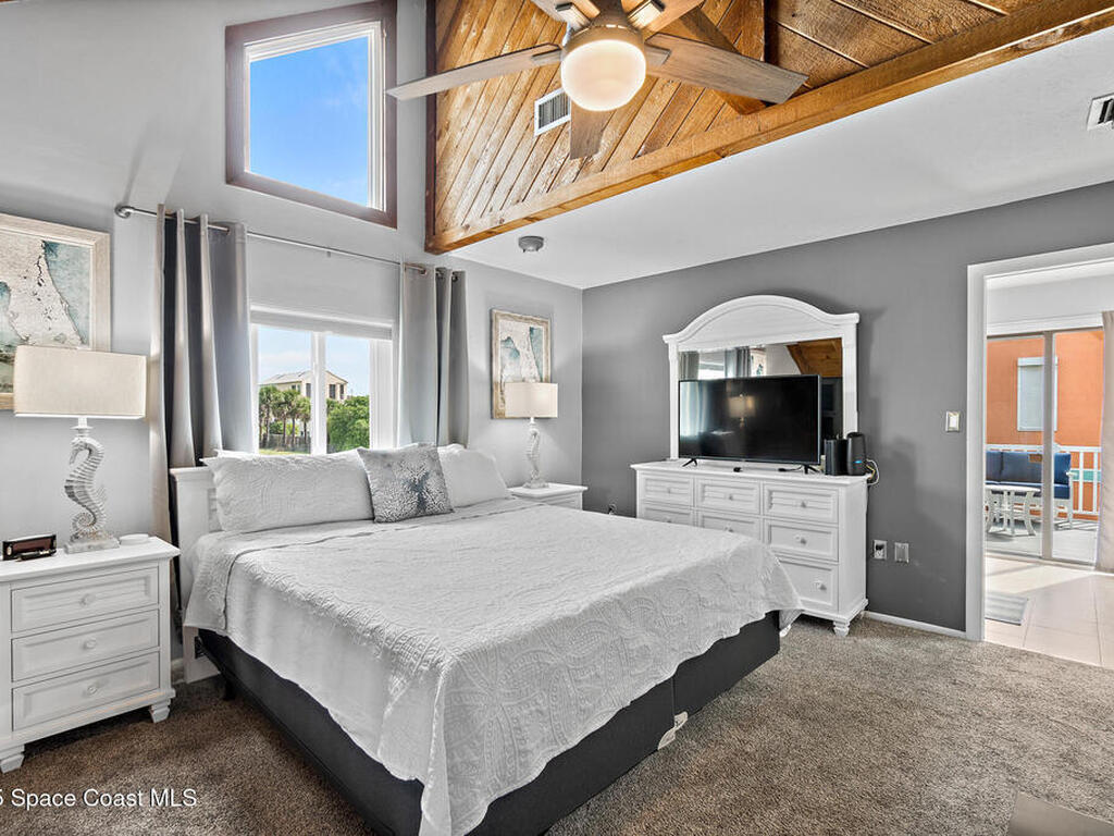 8156 Ridgewood Avenue, Cape Canaveral, FL 32920