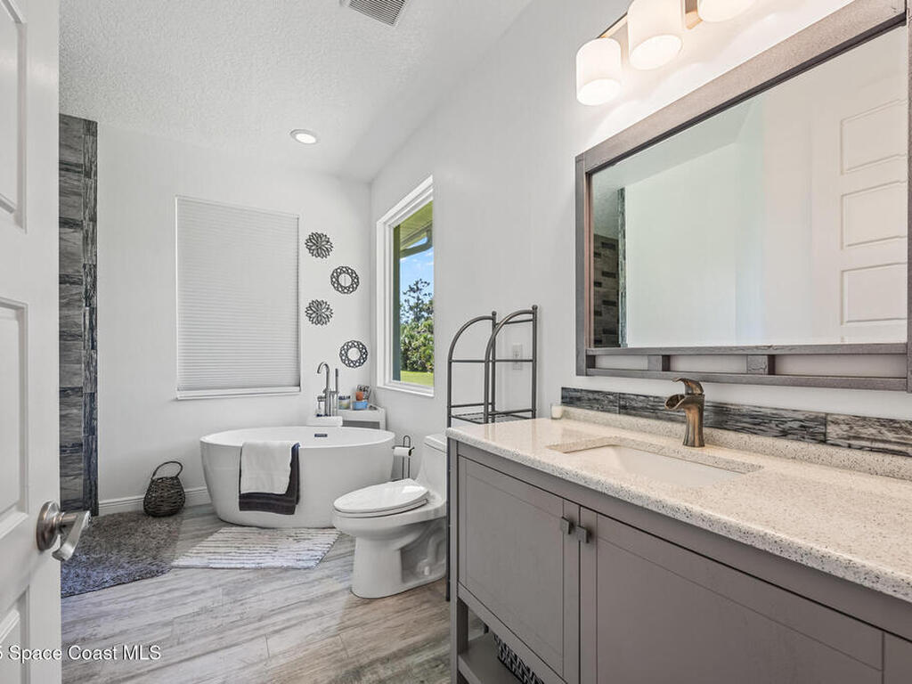 2050 Valkaria Road, Grant-Valkaria, FL 32950