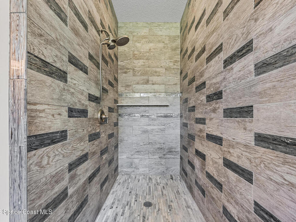 2050 Valkaria Road, Grant-Valkaria, FL 32950