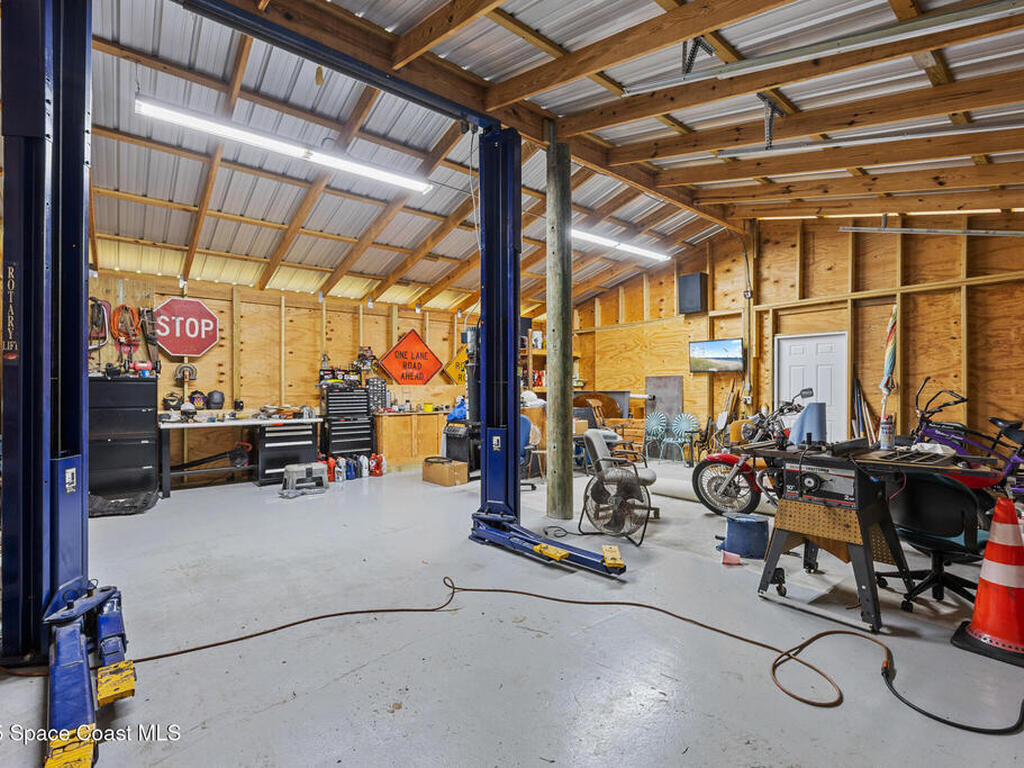 2050 Valkaria Road, Grant-Valkaria, FL 32950