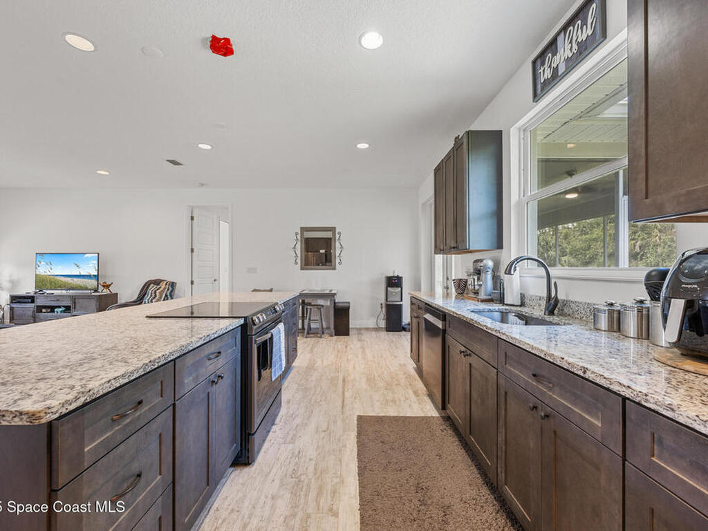 2050 Valkaria Road, Grant-Valkaria, FL 32950