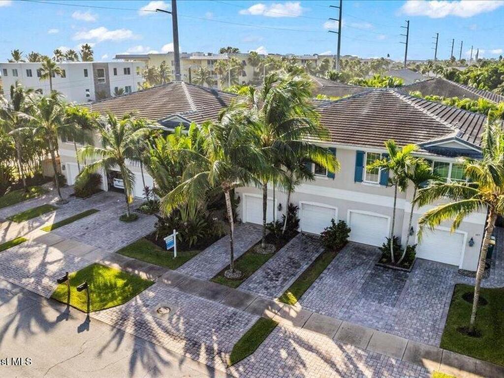 105 7th Avenue, Indialantic, FL 32903