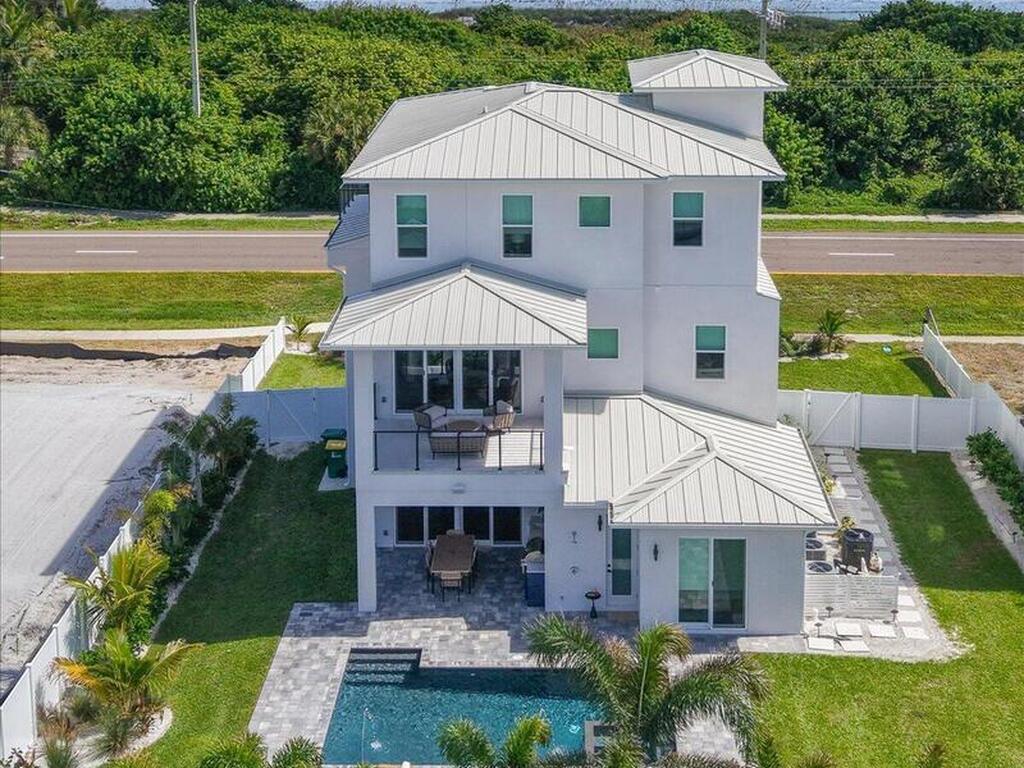 2050 S Atlantic Avenue, Cocoa Beach, FL 32931