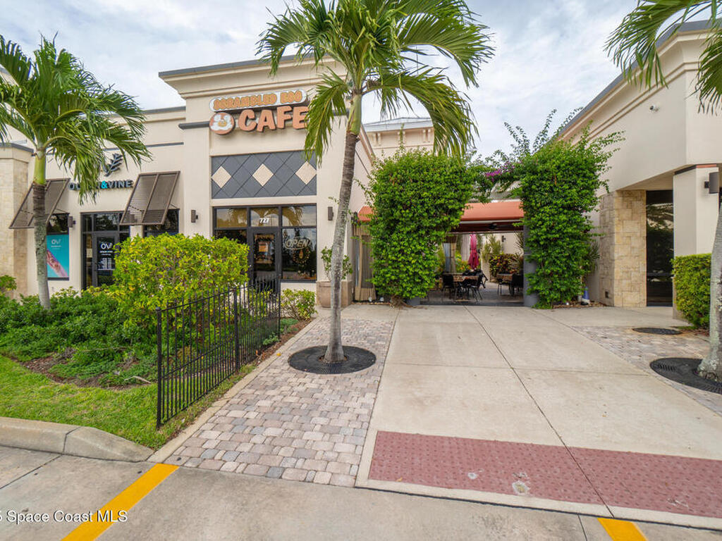 737 Palm Springs Circle, Indian Harbour Beach, FL 32937