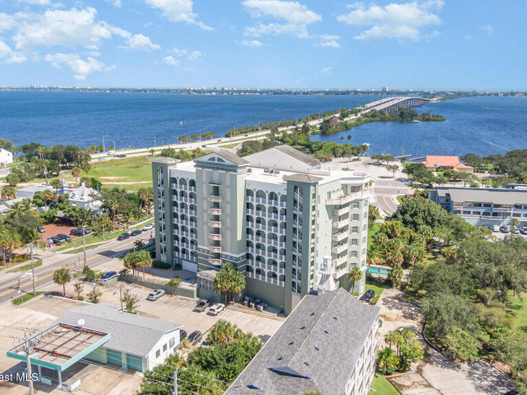 1211 E New Haven Avenue, Melbourne, FL 32901