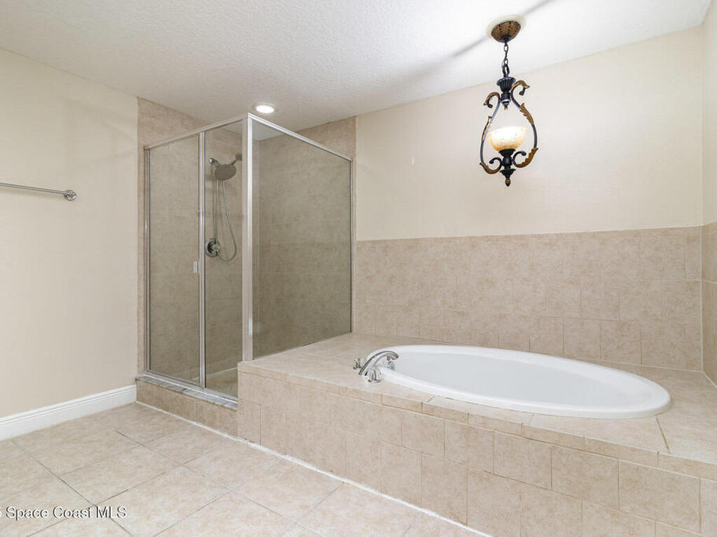 1211 E New Haven Avenue, Melbourne, FL 32901