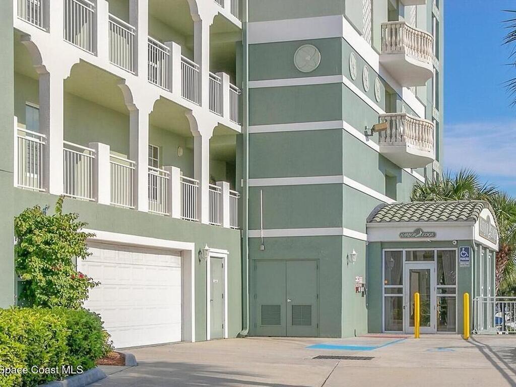 1211 E New Haven Avenue, Melbourne, FL 32901