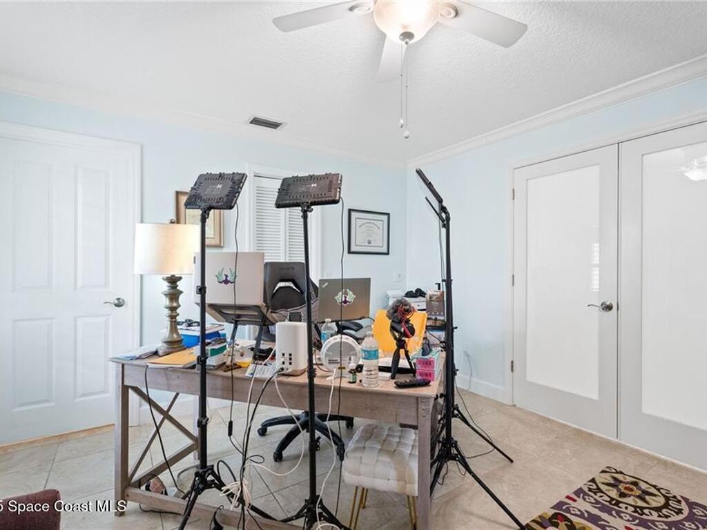 110 Prestwick Circle, Vero Beach, FL 32967