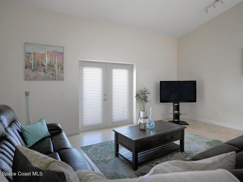 127 Lancha Circle, Satellite Beach, FL 32937