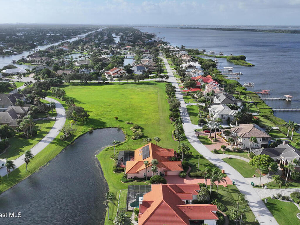 419 Lanternback Island Drive, Satellite Beach, FL 32937