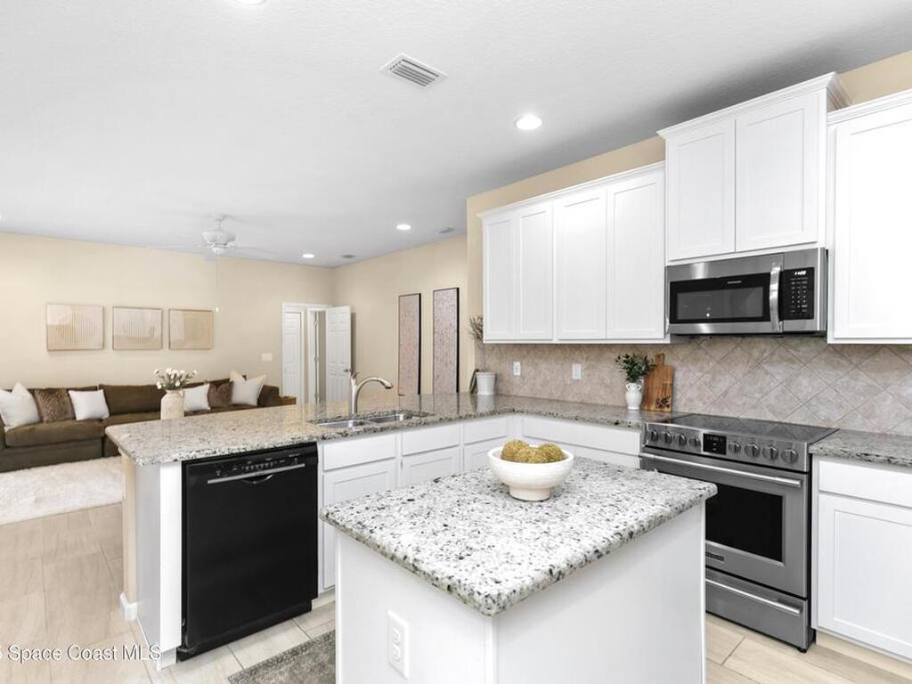 3355 Salt Marsh Circle, West Melbourne, FL 32904