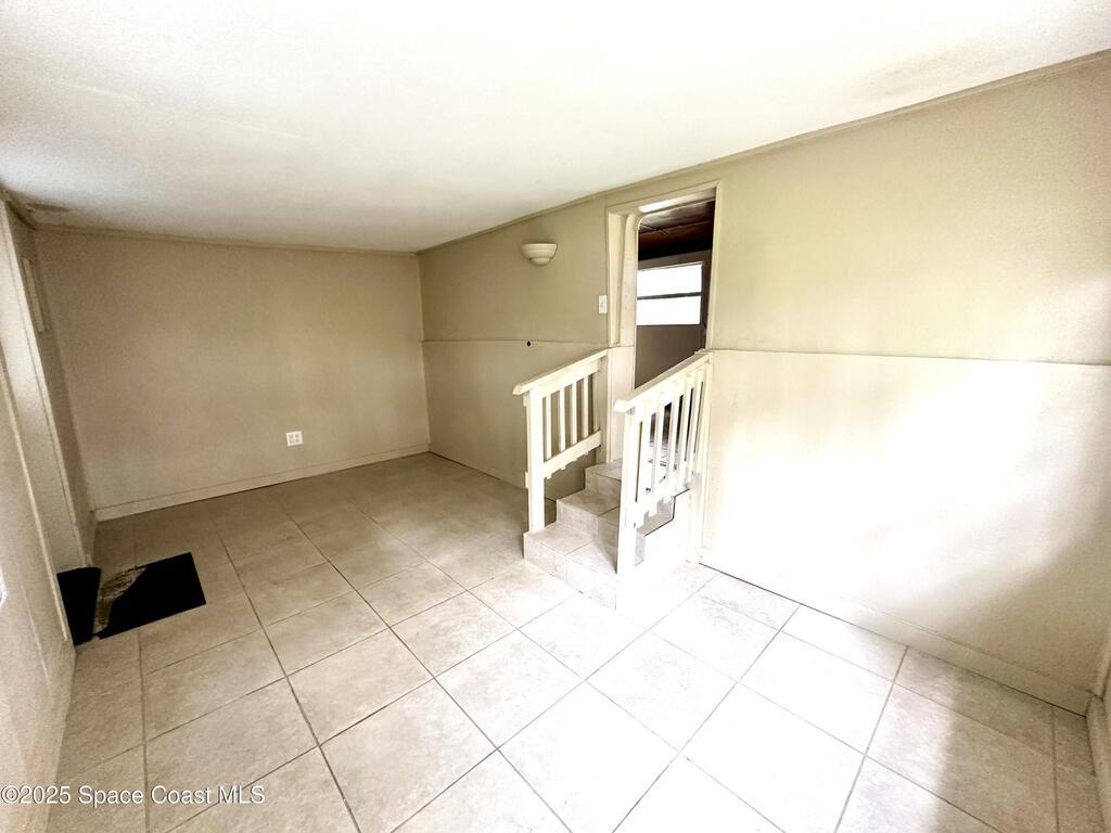 377 W Merritt Avenue, Merritt Island, FL 32953