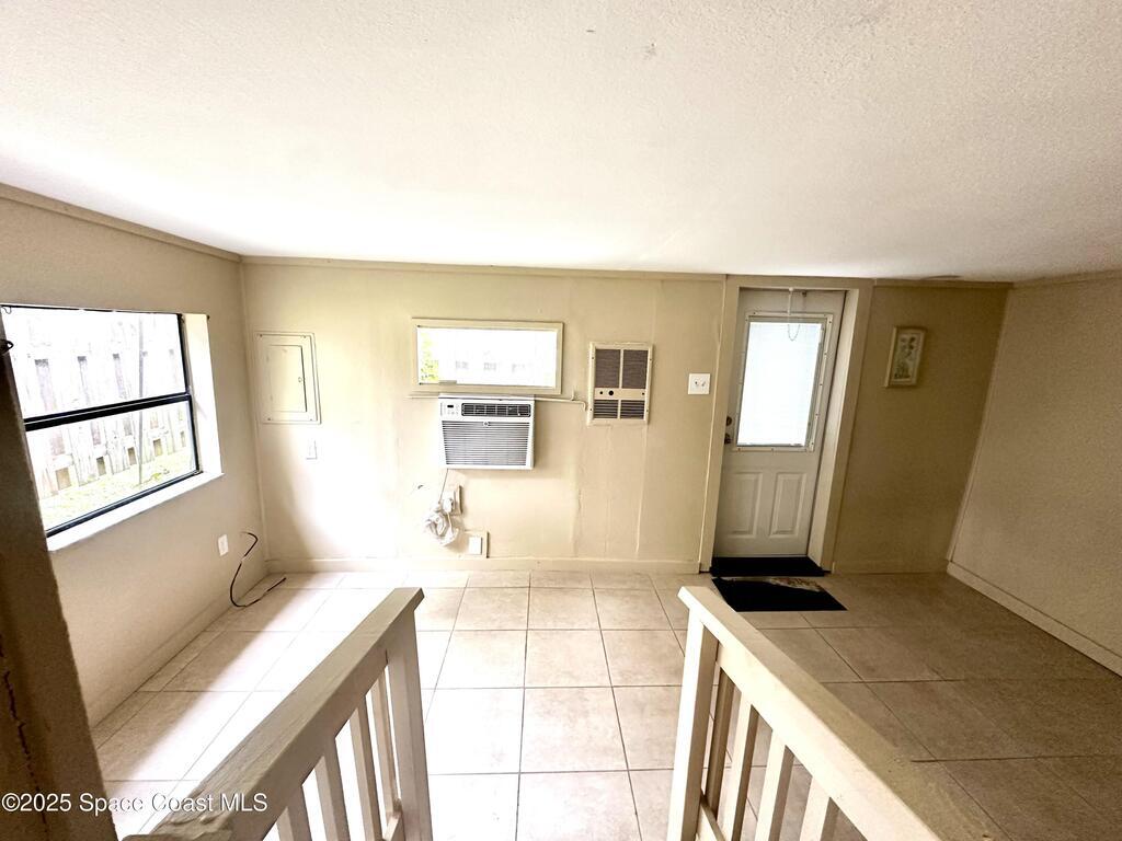 377 W Merritt Avenue, Merritt Island, FL 32953