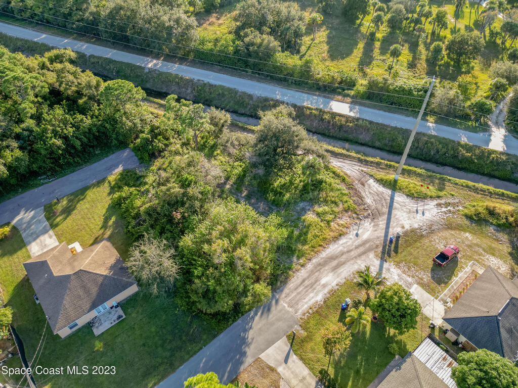 475 15th Street, Vero Beach, FL 32962