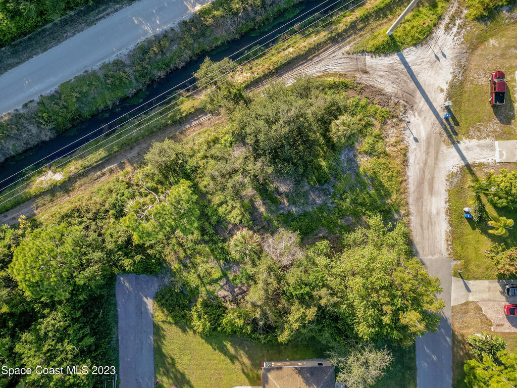 475 15th Street, Vero Beach, FL 32962