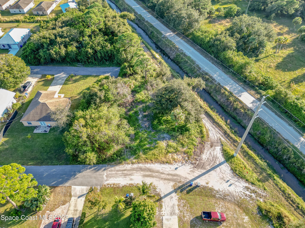 475 15th Street, Vero Beach, FL 32962