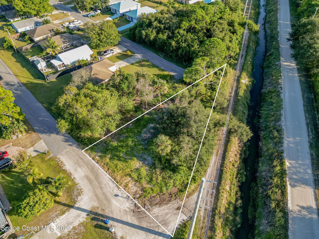 475 15th Street, Vero Beach, FL 32962