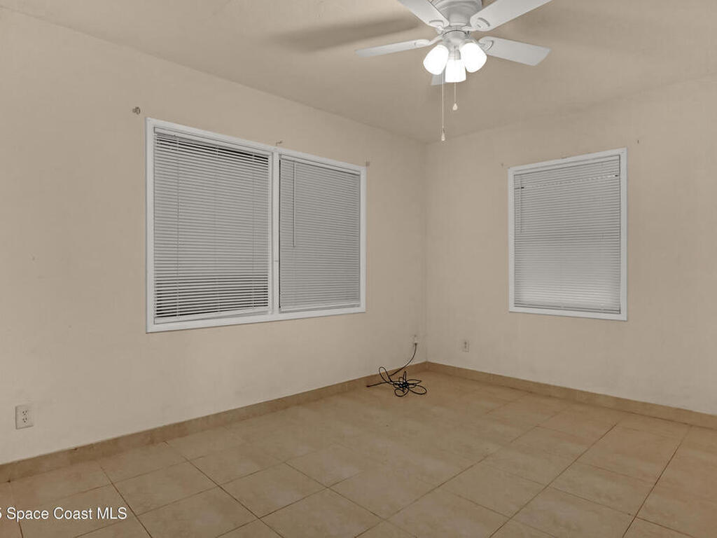 1915 47th Avenue, Vero Beach, FL 32966