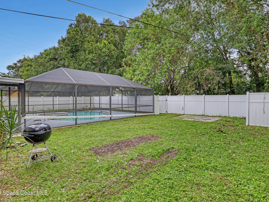 1915 47th Avenue, Vero Beach, FL 32966