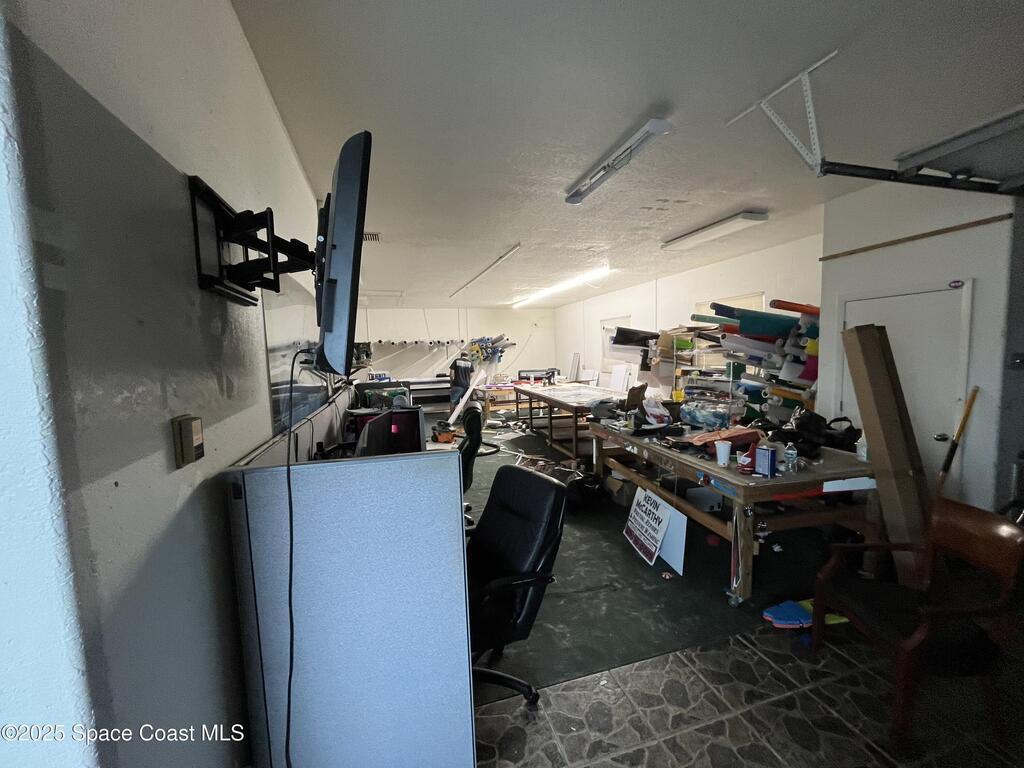 691 N Courtenay Parkway, Merritt Island, FL 32953