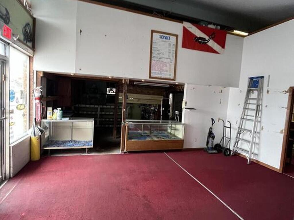 691 N Courtenay Parkway, Merritt Island, FL 32953